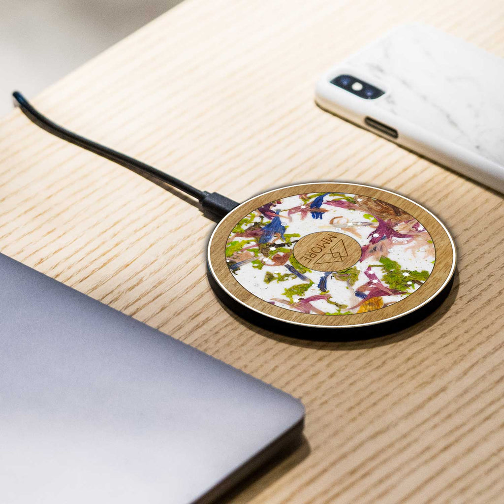 Wireless Charger with Organic and Wood Material